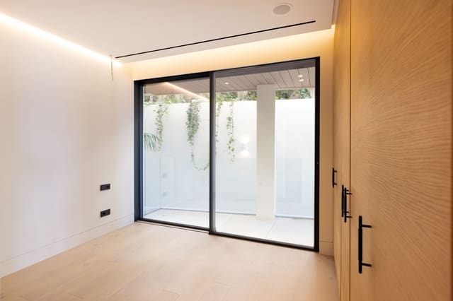 4 camera da letto Appartamento in vendita in Puerto de Estepona, Estepona con piscina garage - 5.700.000 € (Rif: 9518553)