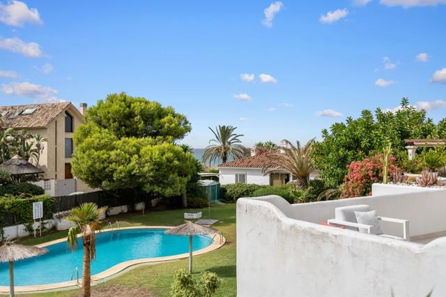3 chambre Maison de Ville à vendre à Las Chapas, Marbella avec piscine garage - 830 000 € (Ref: 9543132)