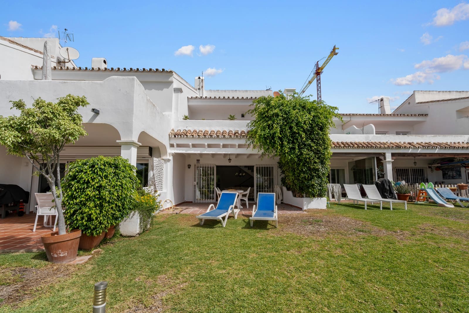 3 soverom Hus til salgs i Marbella med svømmebasseng garasje - € 830 000 (Ref: 9543132)