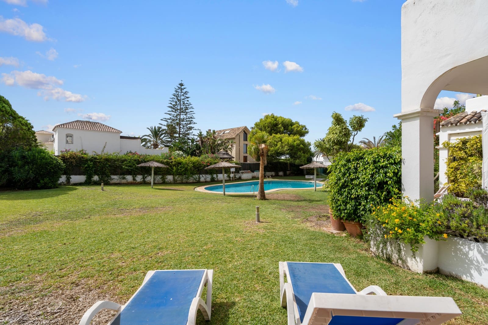 3 soverom Hus til salgs i Marbella med svømmebasseng garasje - € 830 000 (Ref: 9543132)