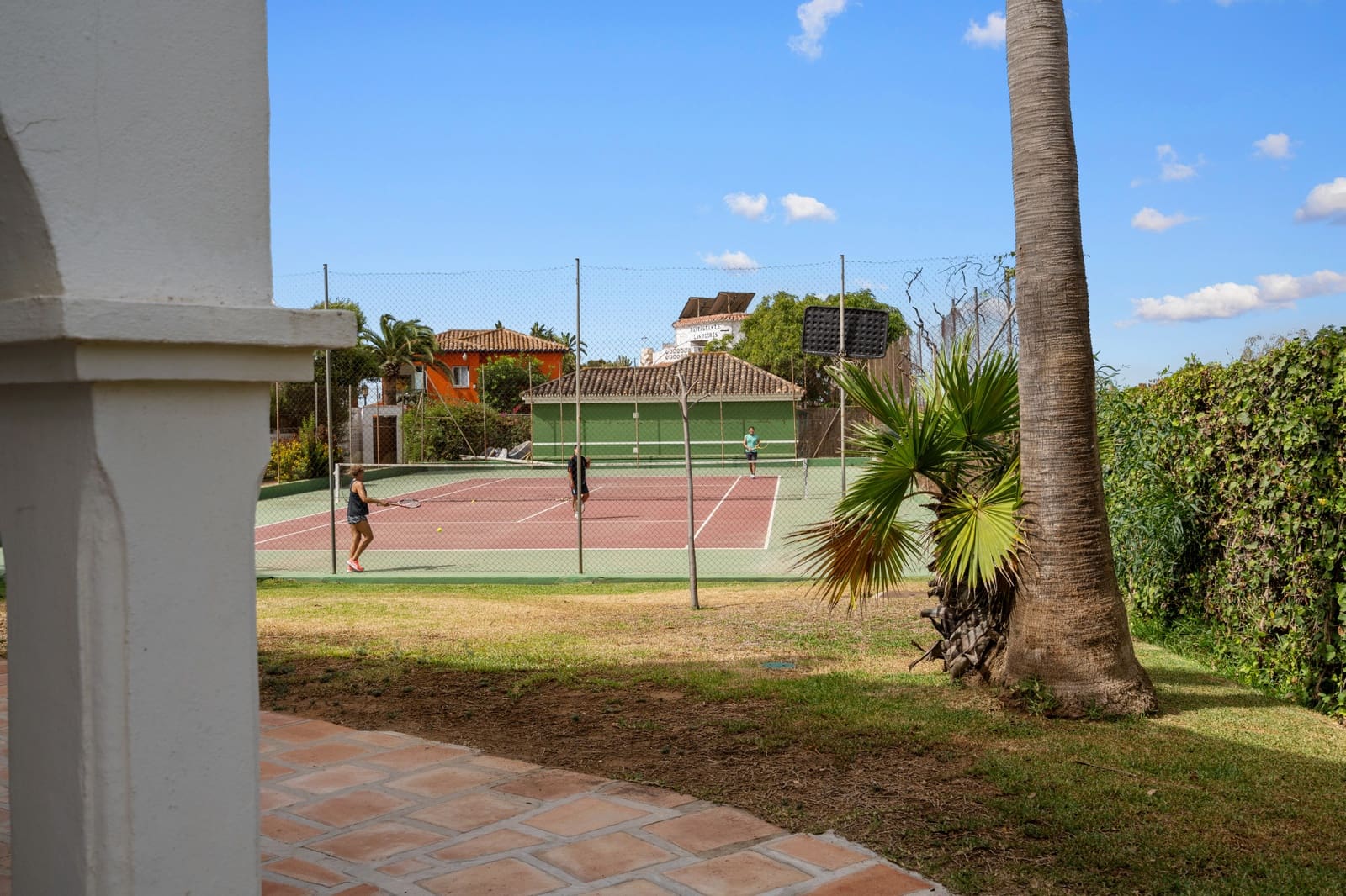 3 soverom Hus til salgs i Marbella med svømmebasseng garasje - € 830 000 (Ref: 9543132)