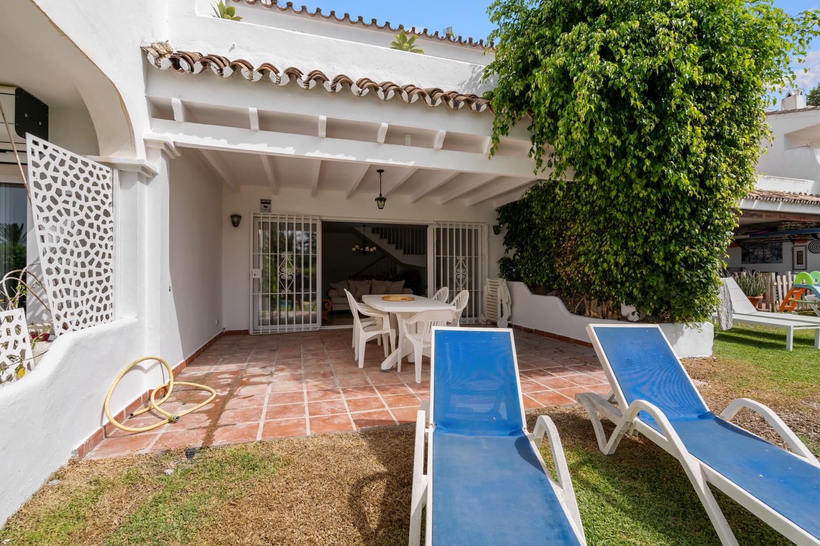 3 soverom Hus til salgs i Marbella med svømmebasseng garasje - € 830 000 (Ref: 9543132)