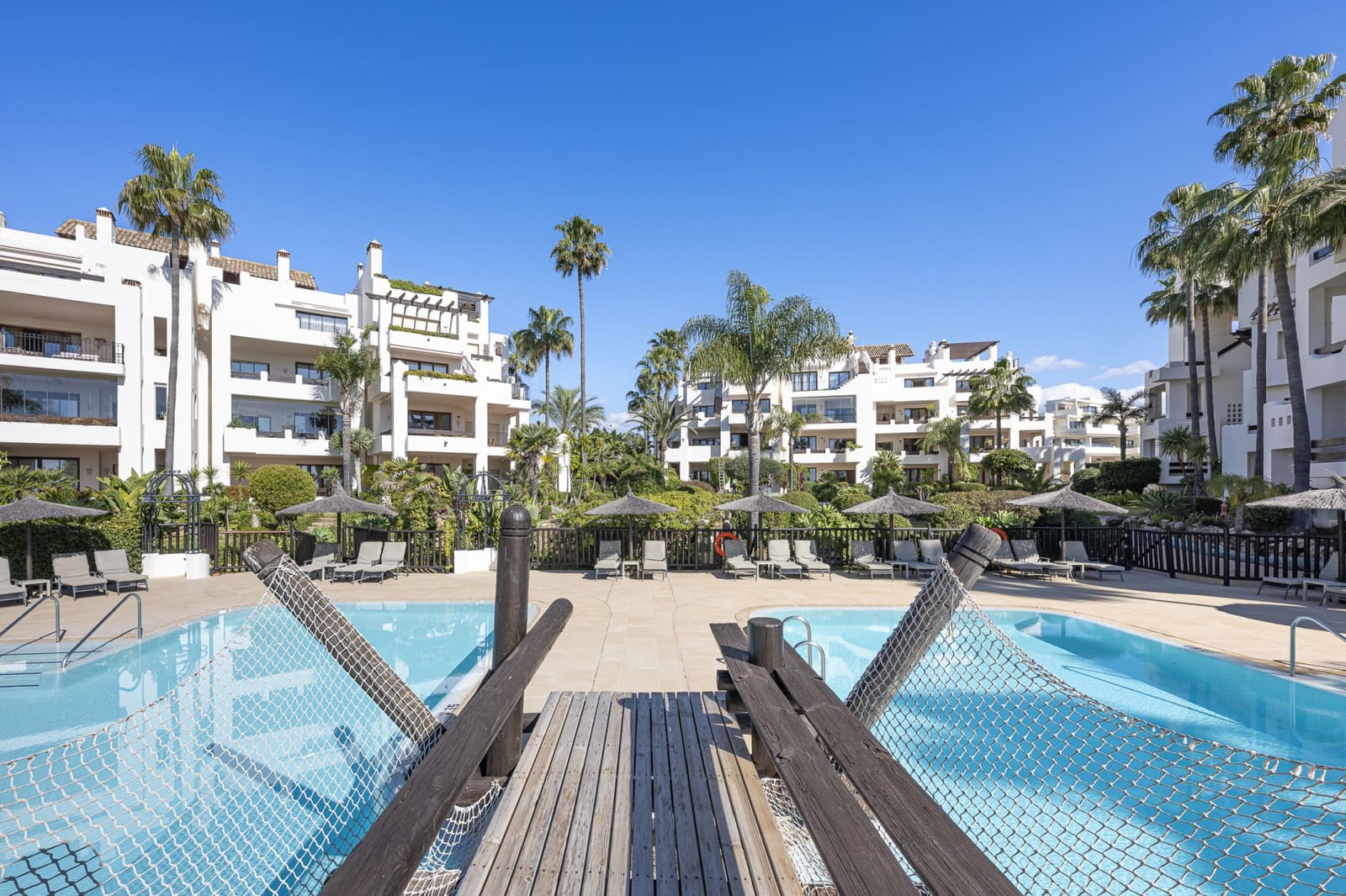 3 bedroom Apartment for sale in Estepona with pool garage - € 1,995,000 (Ref: 9547550)