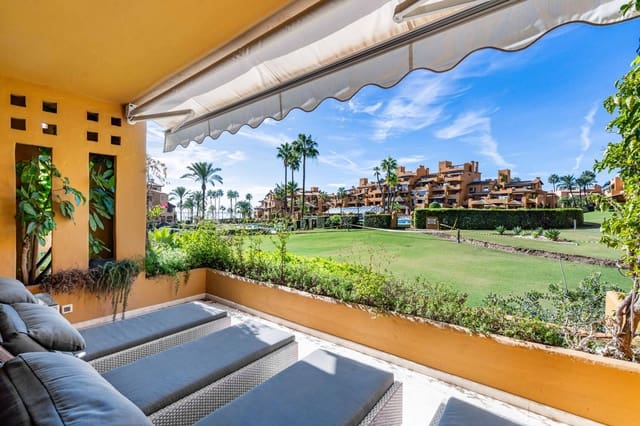 3 Zimmer Apartment zu verkaufen in El Padrón, Estepona mit Pool Garage - 2.650.000 € (Ref: 9670133)