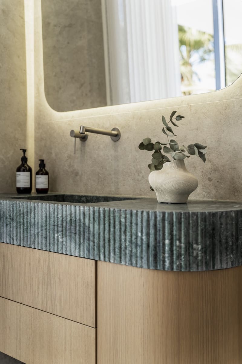 5 quarto Moradia para venda em Nueva Andalucia com piscina garagem - 2 475 000 € (Ref: 9679577)