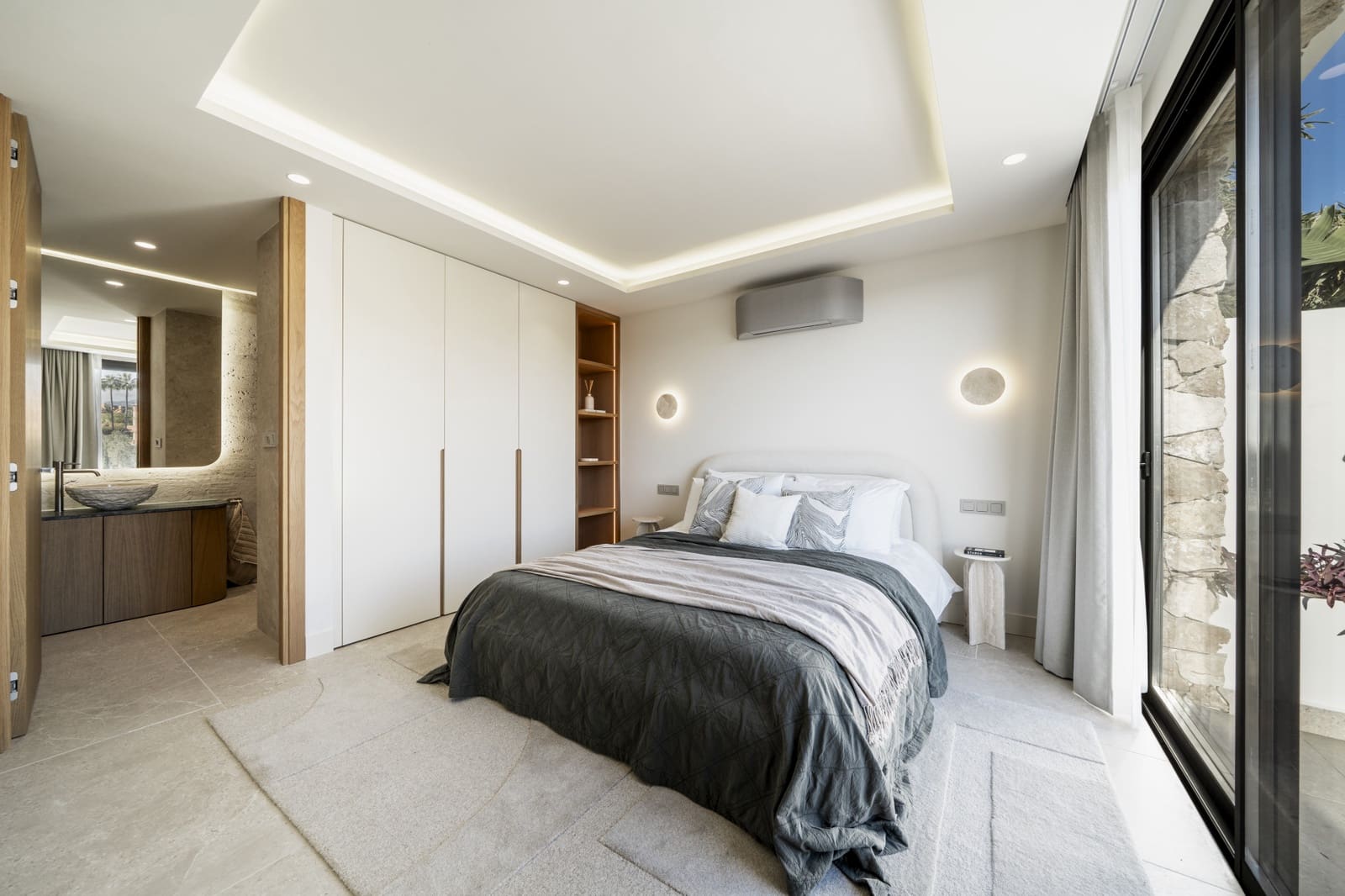 5 quarto Moradia para venda em Nueva Andalucia com piscina garagem - 2 475 000 € (Ref: 9679577)