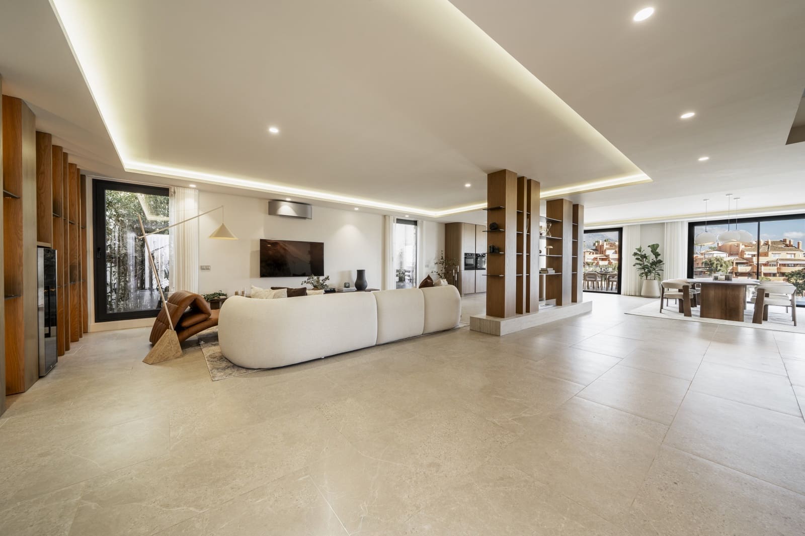 5 quarto Moradia para venda em Nueva Andalucia com piscina garagem - 2 475 000 € (Ref: 9679577)