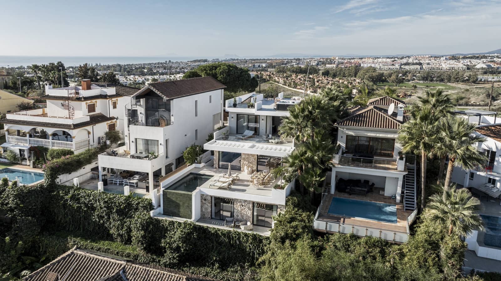 5 quarto Moradia para venda em Nueva Andalucia com piscina garagem - 2 475 000 € (Ref: 9679577)