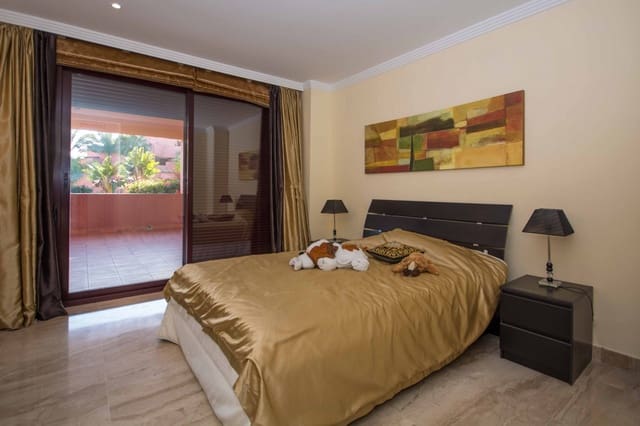 4 chambre Appartement à vendre à Guadalmansa, Estepona avec piscine garage - 845 000 € (Ref: 9686190)