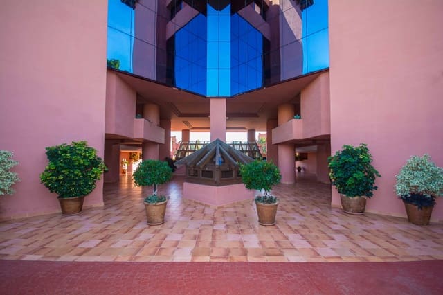 4 chambre Appartement à vendre à Guadalmansa, Estepona avec piscine garage - 845 000 € (Ref: 9686190)