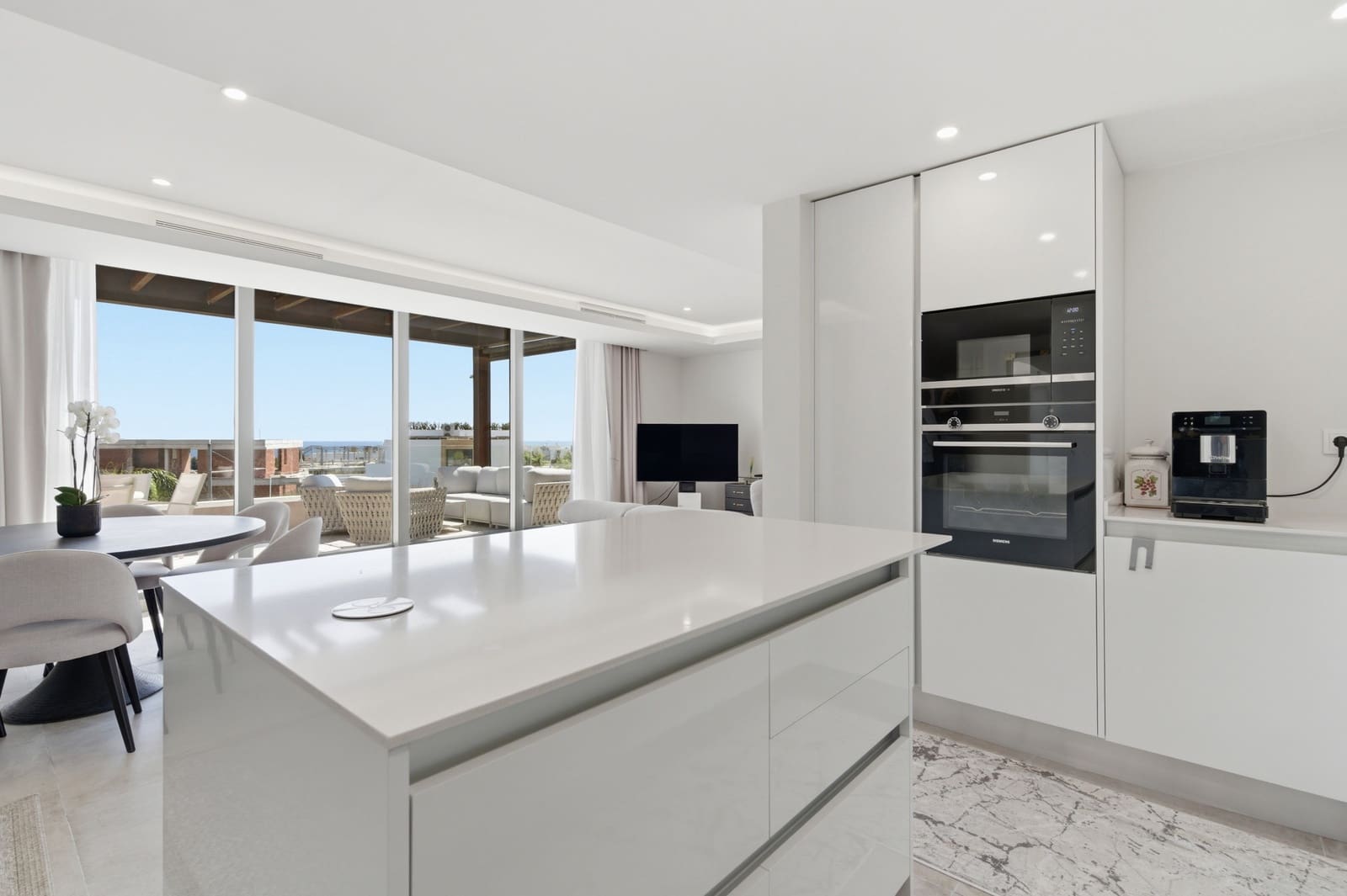 2 bedroom Penthouse for sale in Cancelada with pool garage - € 730,000 (Ref: 9698069)