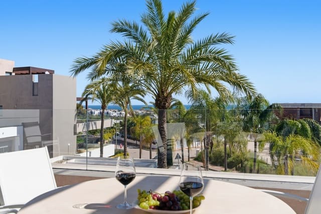 2 soveværelse Penthouse til salg i Cancelada, Estepona med swimmingpool garage - € 730.000 (Ref: 9698069)