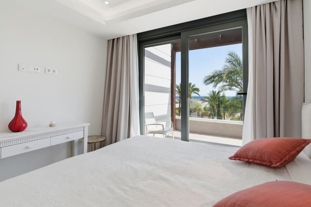 2 sovrum Takvåning till salu i Cancelada, Estepona med pool garage - 699 000 € (Ref: 9698069)