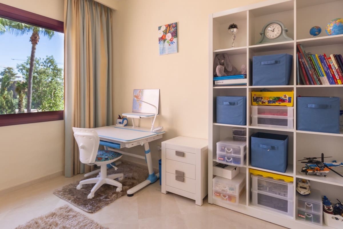 3 Zimmer Penthouse zu verkaufen in Estepona mit Pool Garage - 1.750.000 € (Ref: 9711152)