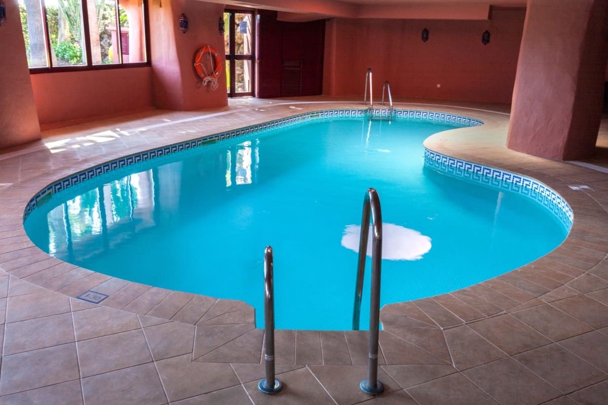 3 Zimmer Penthouse zu verkaufen in Estepona mit Pool Garage - 1.750.000 € (Ref: 9711152)