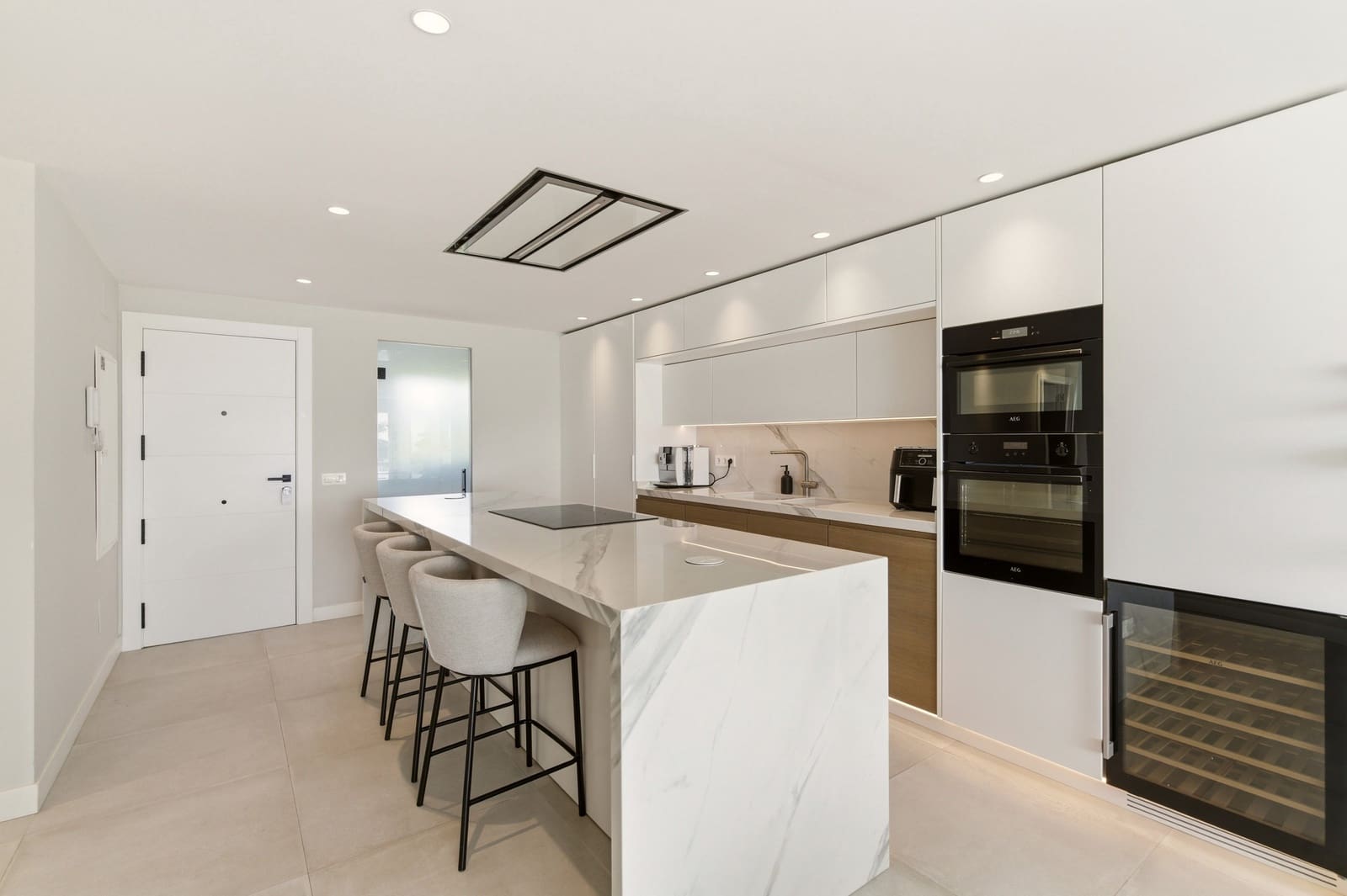 3 makuuhuone Kattohuoneisto myytävänä paikassa Estepona mukana uima-altaan 
autotalli - 1 995 000 € (Ref: 9711153)