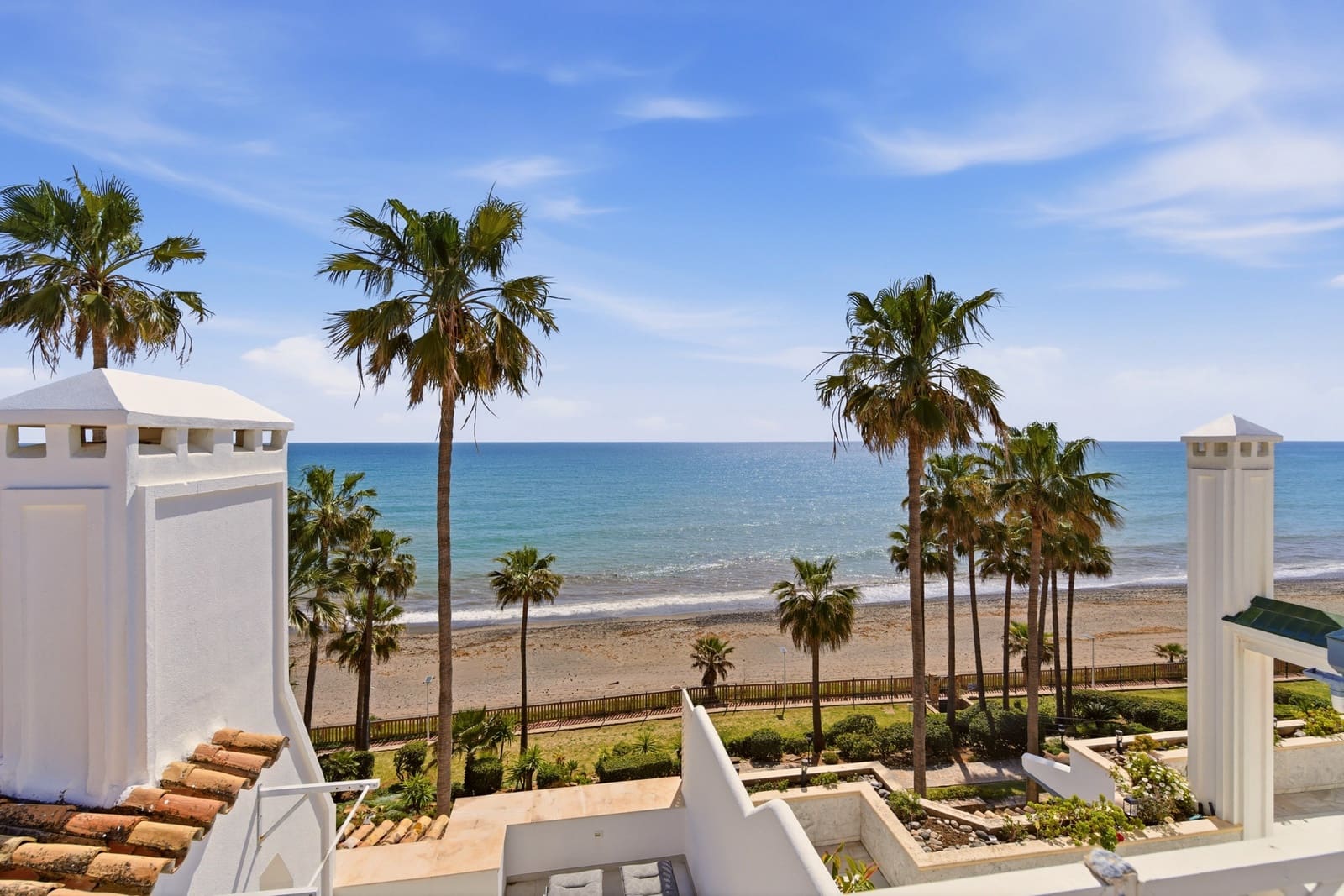 3 makuuhuone Kattohuoneisto myytävänä paikassa Estepona mukana uima-altaan 
autotalli - 1 995 000 € (Ref: 9711153)