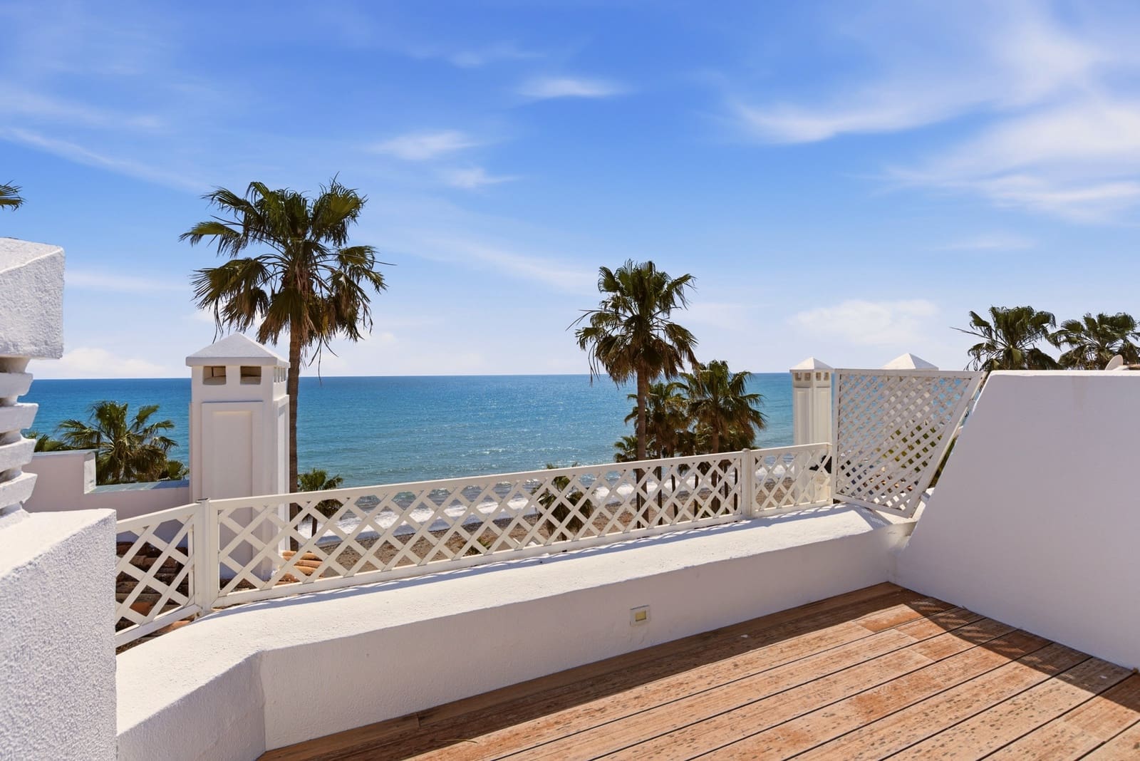 3 makuuhuone Kattohuoneisto myytävänä paikassa Estepona mukana uima-altaan 
autotalli - 1 995 000 € (Ref: 9711153)