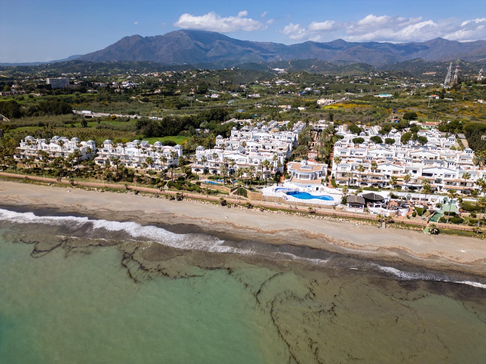 3 makuuhuone Kattohuoneisto myytävänä paikassa Estepona mukana uima-altaan 
autotalli - 1 995 000 € (Ref: 9711153)