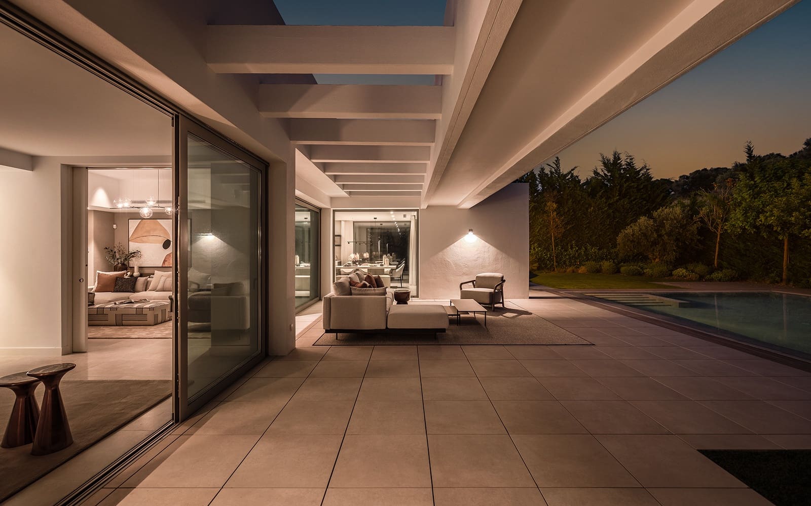 5 bedroom Villa for sale in El Paraiso with pool garage - € 2,485,000 (Ref: 9726431)