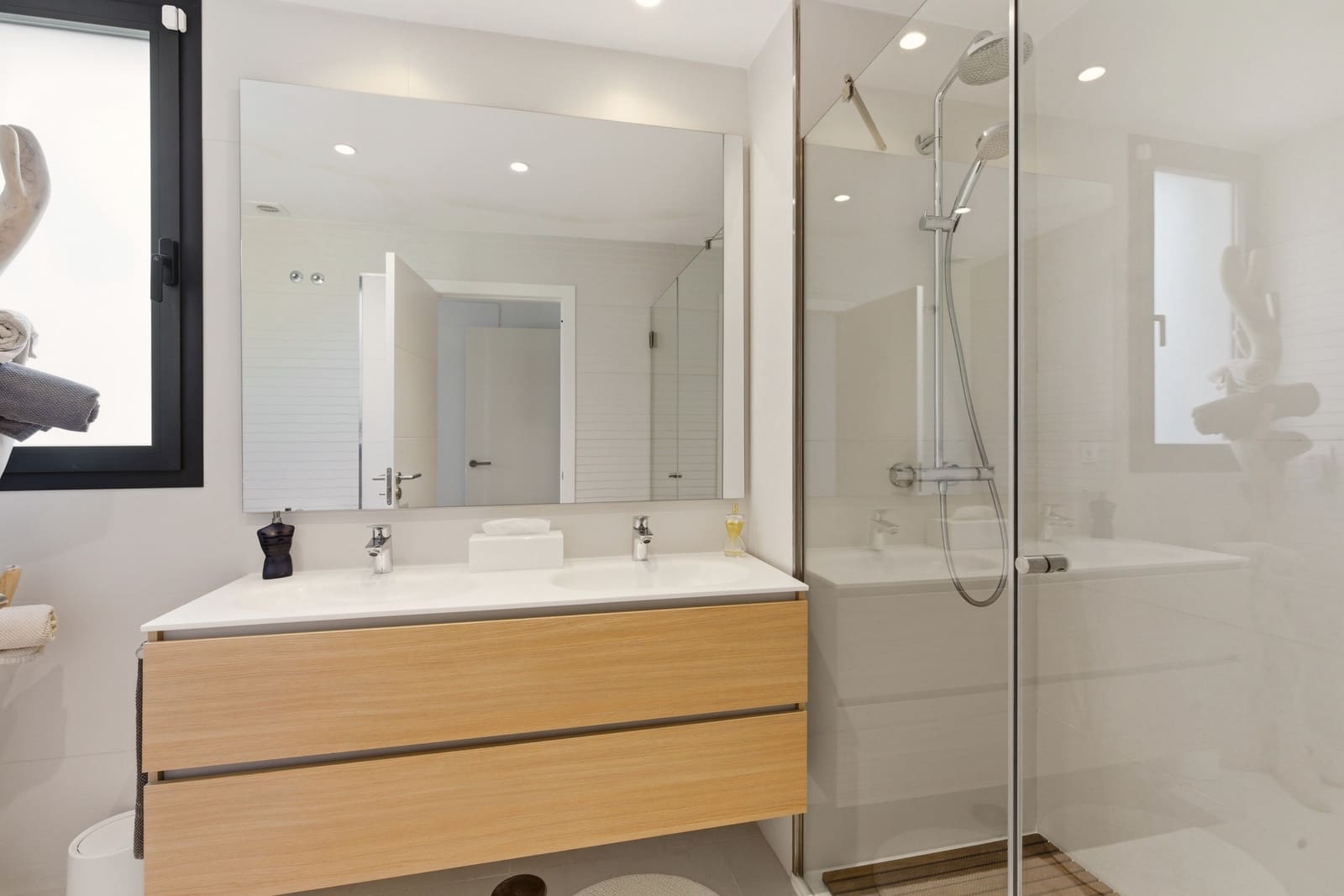 2 bedroom Apartment for sale in Atalaya-Isdabe with pool garage - € 670,000 (Ref: 9738375)