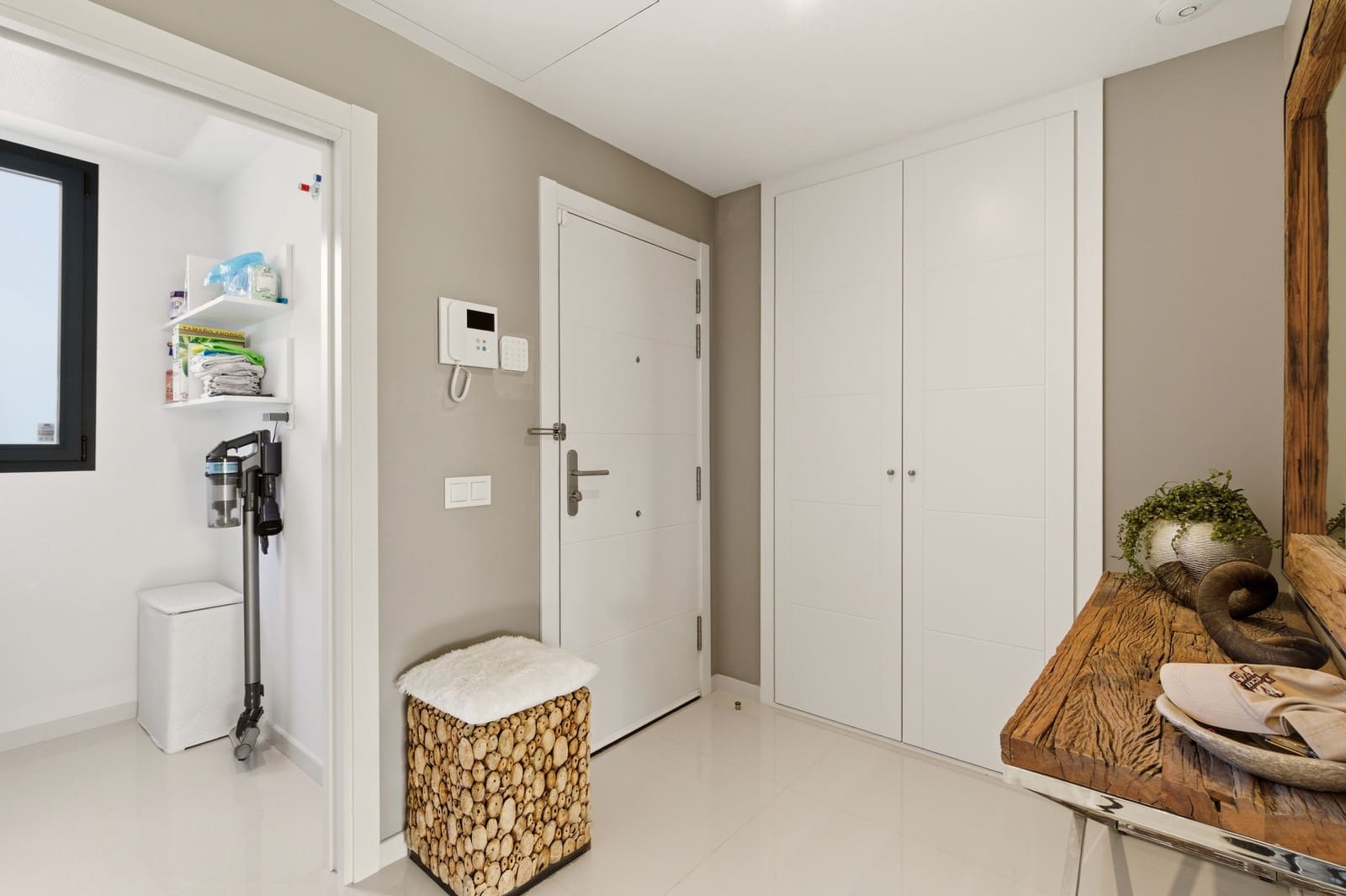 2 bedroom Apartment for sale in Atalaya-Isdabe with pool garage - € 670,000 (Ref: 9738375)