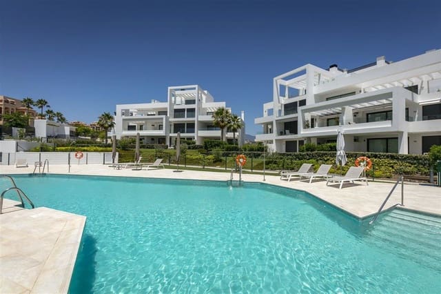 2 chambre Appartement à vendre à Atalaya-Isdabe, Estepona avec piscine garage - 670 000 € (Ref: 9738375)