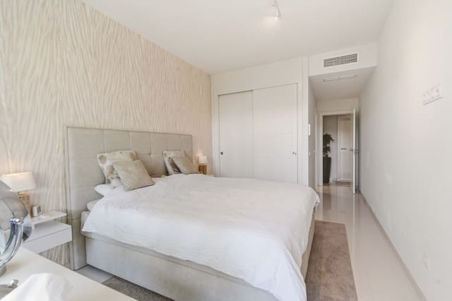 2 chambre Appartement à vendre à Atalaya-Isdabe, Estepona avec piscine garage - 670 000 € (Ref: 9738375)