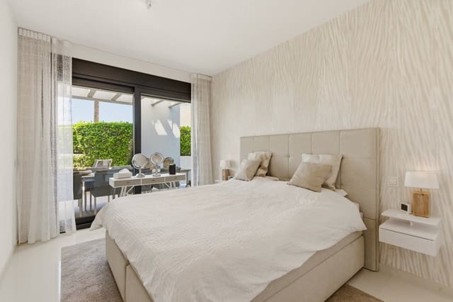 2 chambre Appartement à vendre à Atalaya-Isdabe, Estepona avec piscine garage - 670 000 € (Ref: 9738375)