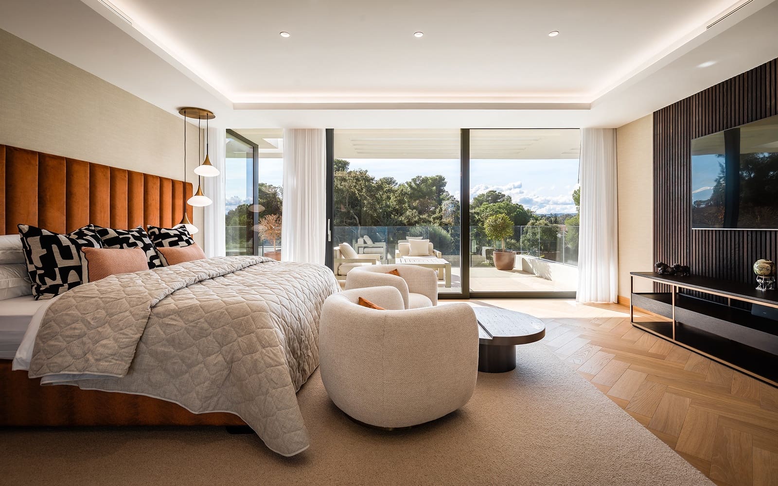 7 bedroom Villa for sale in Sotogrande with pool garage - € 12,995,000 (Ref: 9738376)