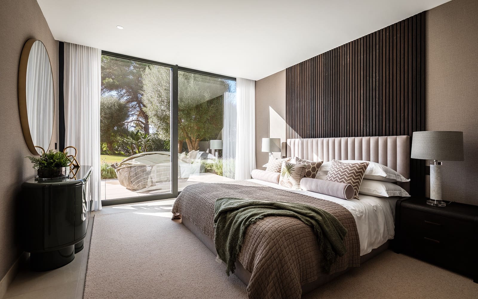 7 bedroom Villa for sale in Sotogrande with pool garage - € 12,995,000 (Ref: 9738376)