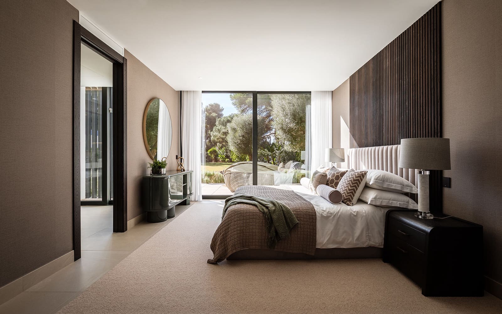 7 bedroom Villa for sale in Sotogrande with pool garage - € 12,995,000 (Ref: 9738376)