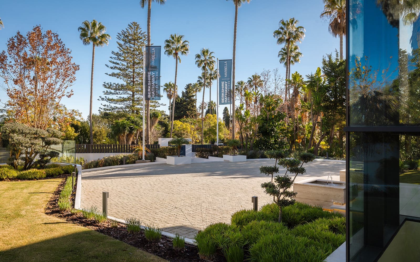 7 bedroom Villa for sale in Sotogrande with pool garage - € 12,995,000 (Ref: 9738376)