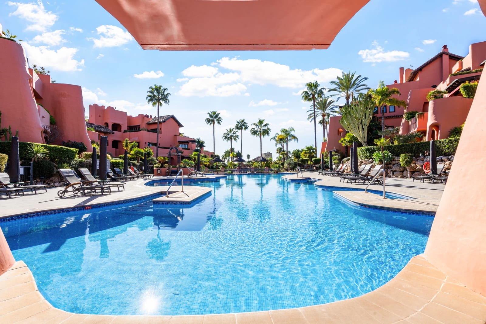 3 sypialnia Penthouse na sprzedaż w Guadalmansa z basenem garażem - 4 995 000 € (Ref: 9780308)