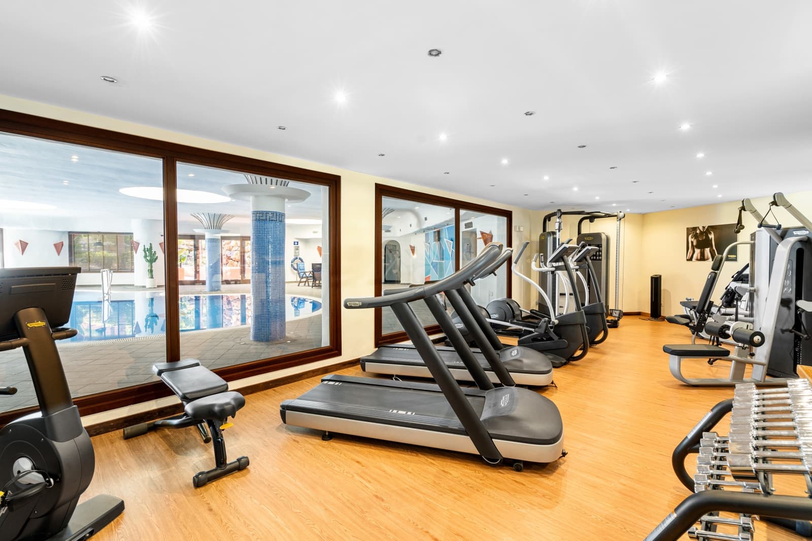 3 sypialnia Penthouse na sprzedaż w Guadalmansa z basenem garażem - 4 995 000 € (Ref: 9780308)