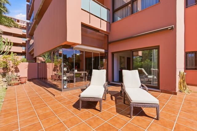 3 sypialnia Apartament na sprzedaż w Estepona z basenem garażem - 680 000 € (Ref: 9783173)