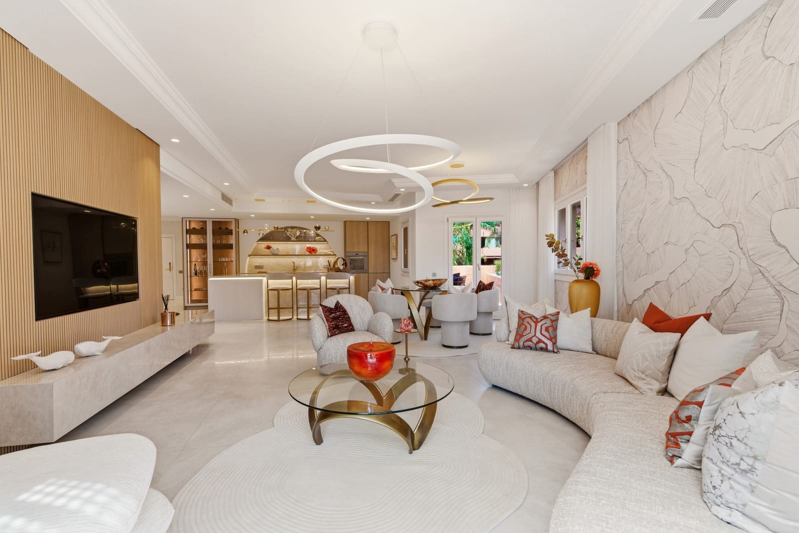 3 sypialnia Penthouse na sprzedaż w Estepona z basenem garażem - 3 350 000 € (Ref: 9788251)