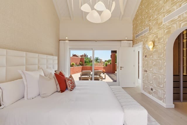 3 sypialnia Penthouse na sprzedaż w Guadalmansa, Estepona z basenem garażem - 3 350 000 € (Ref: 9788251)