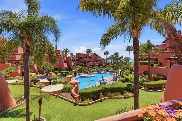 3 sypialnia Penthouse na sprzedaż w Guadalmansa, Estepona z basenem garażem - 3 350 000 € (Ref: 9788251)