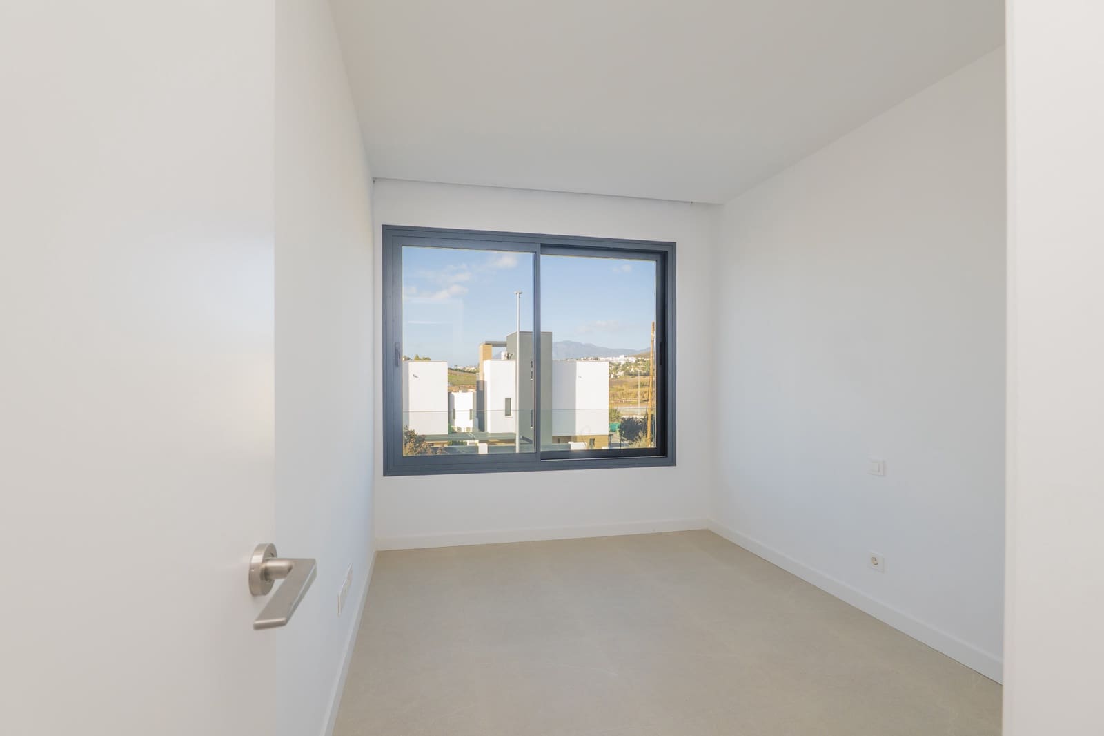 3 Zimmer Doppelhaus zu verkaufen in Atalaya-Isdabe mit Pool Garage - 1.050.000 € (Ref: 9807847)