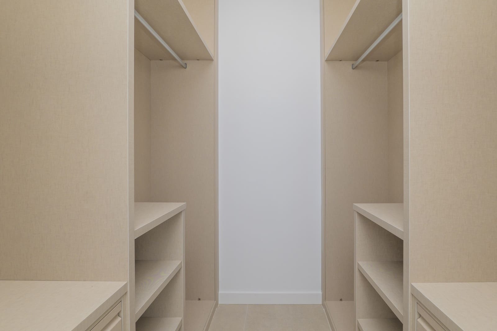 3 Zimmer Doppelhaus zu verkaufen in Atalaya-Isdabe mit Pool Garage - 1.050.000 € (Ref: 9807847)