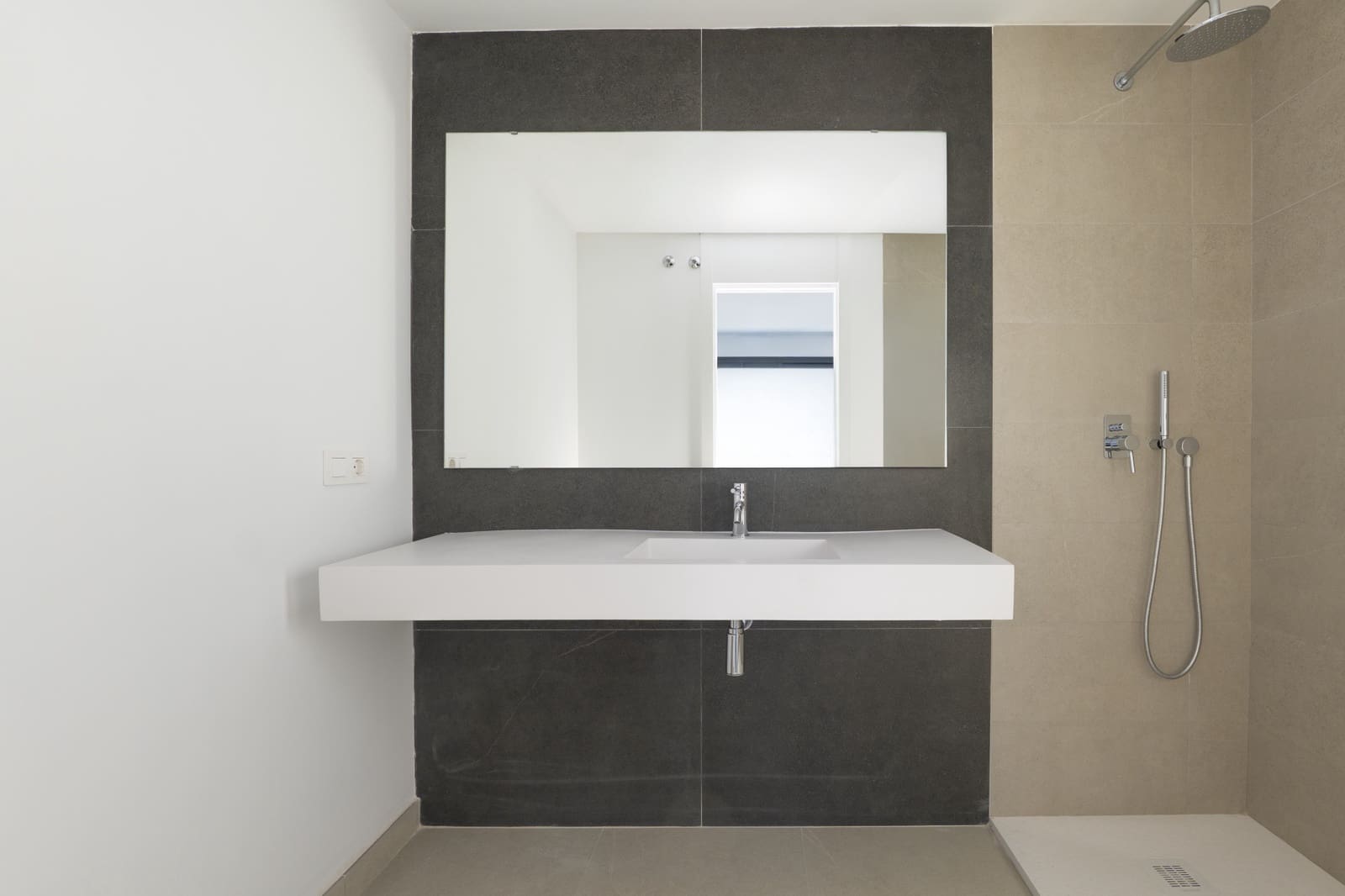 3 Zimmer Doppelhaus zu verkaufen in Atalaya-Isdabe mit Pool Garage - 1.050.000 € (Ref: 9807847)