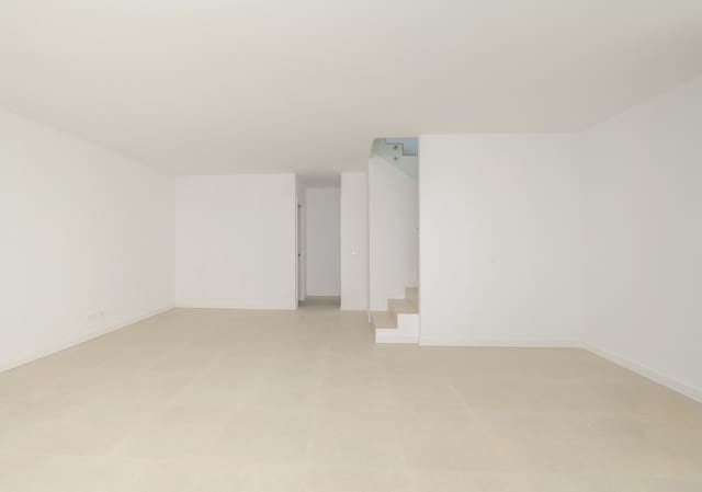 3 Zimmer Doppelhaus zu verkaufen in Atalaya-Isdabe, Estepona mit Pool Garage - 1.050.000 € (Ref: 9807847)