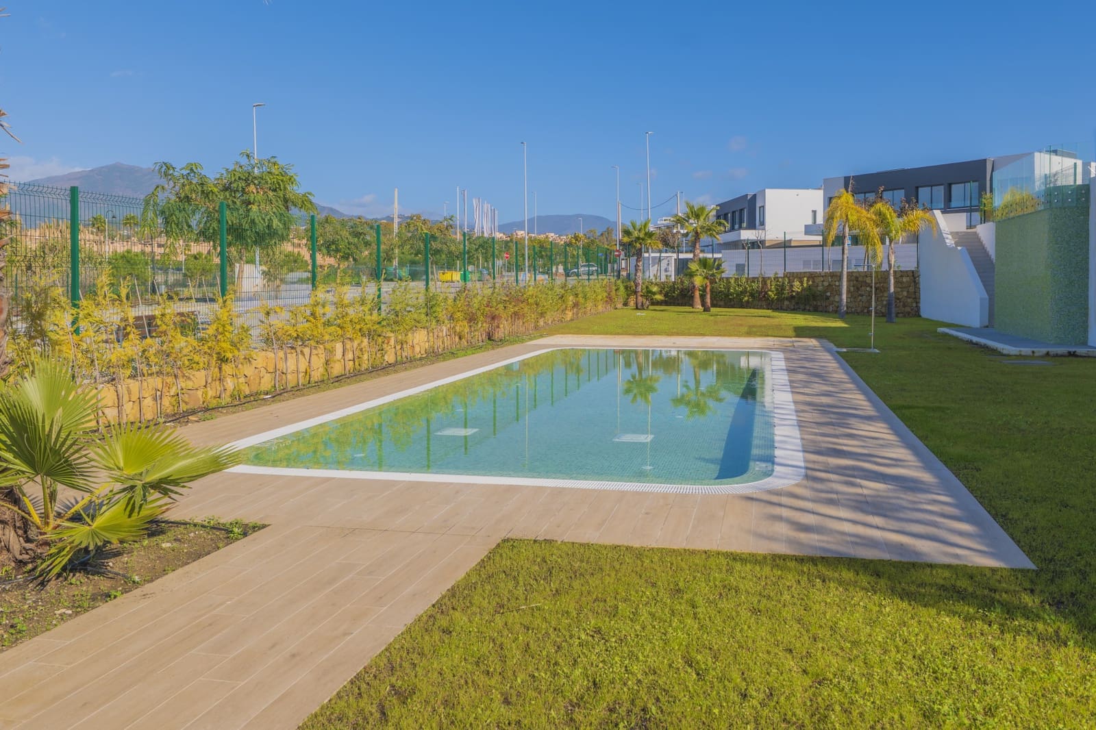 3 Zimmer Doppelhaus zu verkaufen in Atalaya-Isdabe mit Pool Garage - 1.050.000 € (Ref: 9807847)