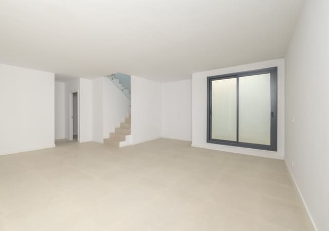 3 soverom Kjedet enebolig til salgs i Atalaya-Isdabe, Estepona med svømmebasseng garasje - € 1 050 000 (Ref: 9807847)