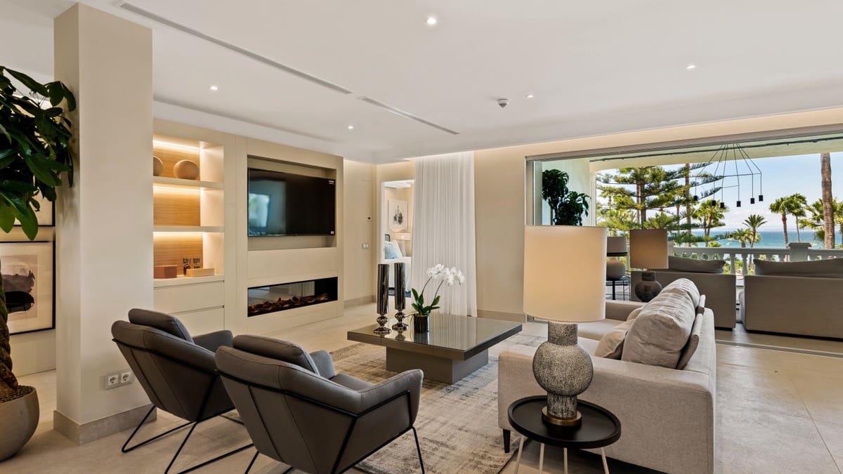 3 chambre Appartement à vendre à Estepona avec piscine garage - 3 800 000 € (Ref: 9828827)
