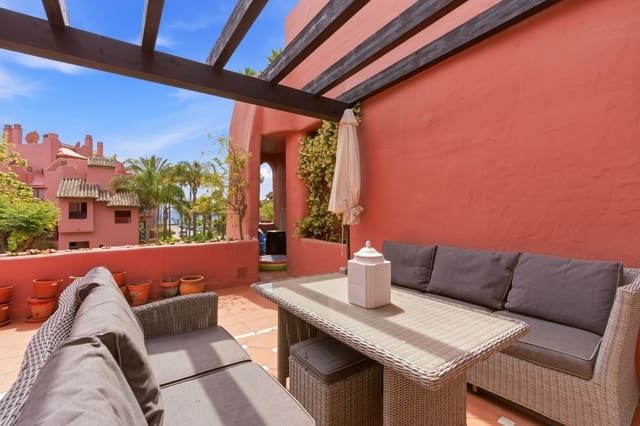 3 soverom Penthouse til salgs i Estepona med svømmebasseng garasje - € 1 499 999 (Ref: 9842721)
