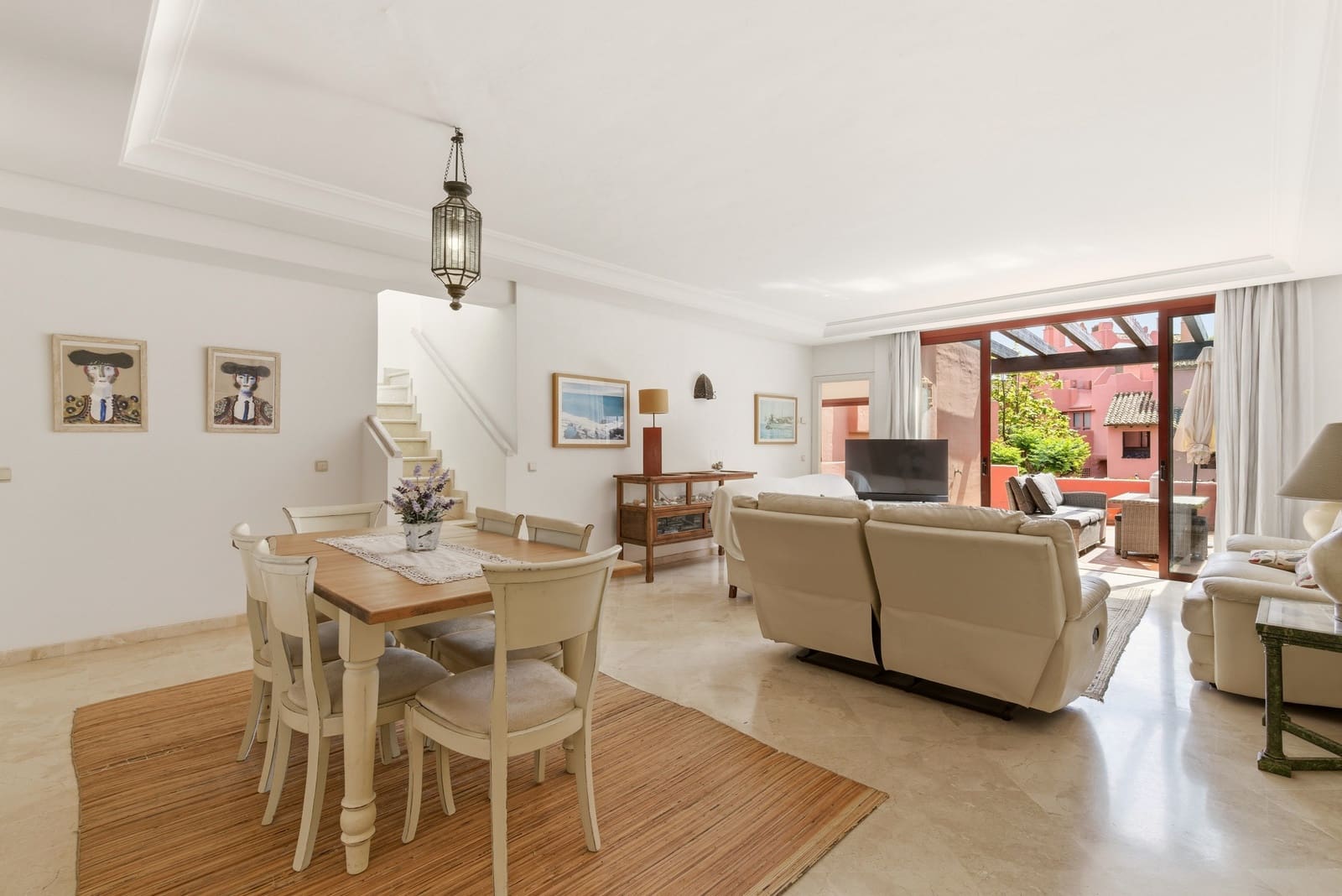 3 soverom Penthouse til salgs i Estepona med svømmebasseng garasje - € 1 499 999 (Ref: 9842721)