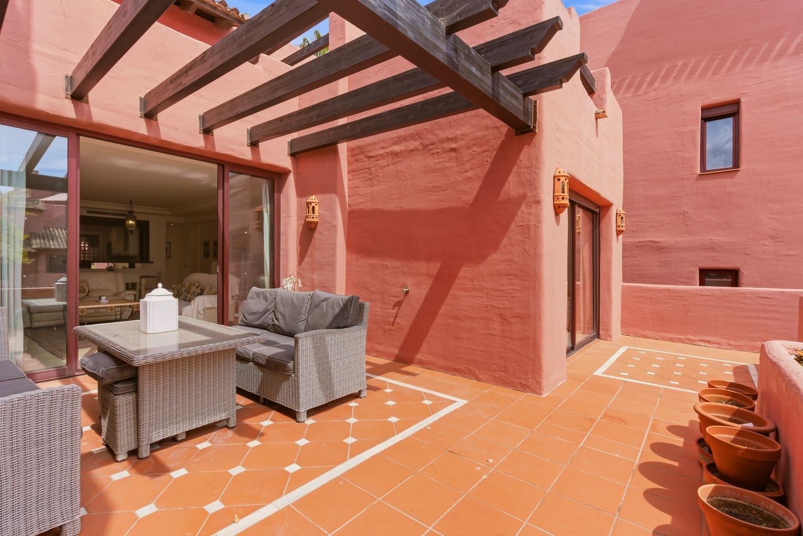 3 soverom Penthouse til salgs i Estepona med svømmebasseng garasje - € 1 499 999 (Ref: 9842721)