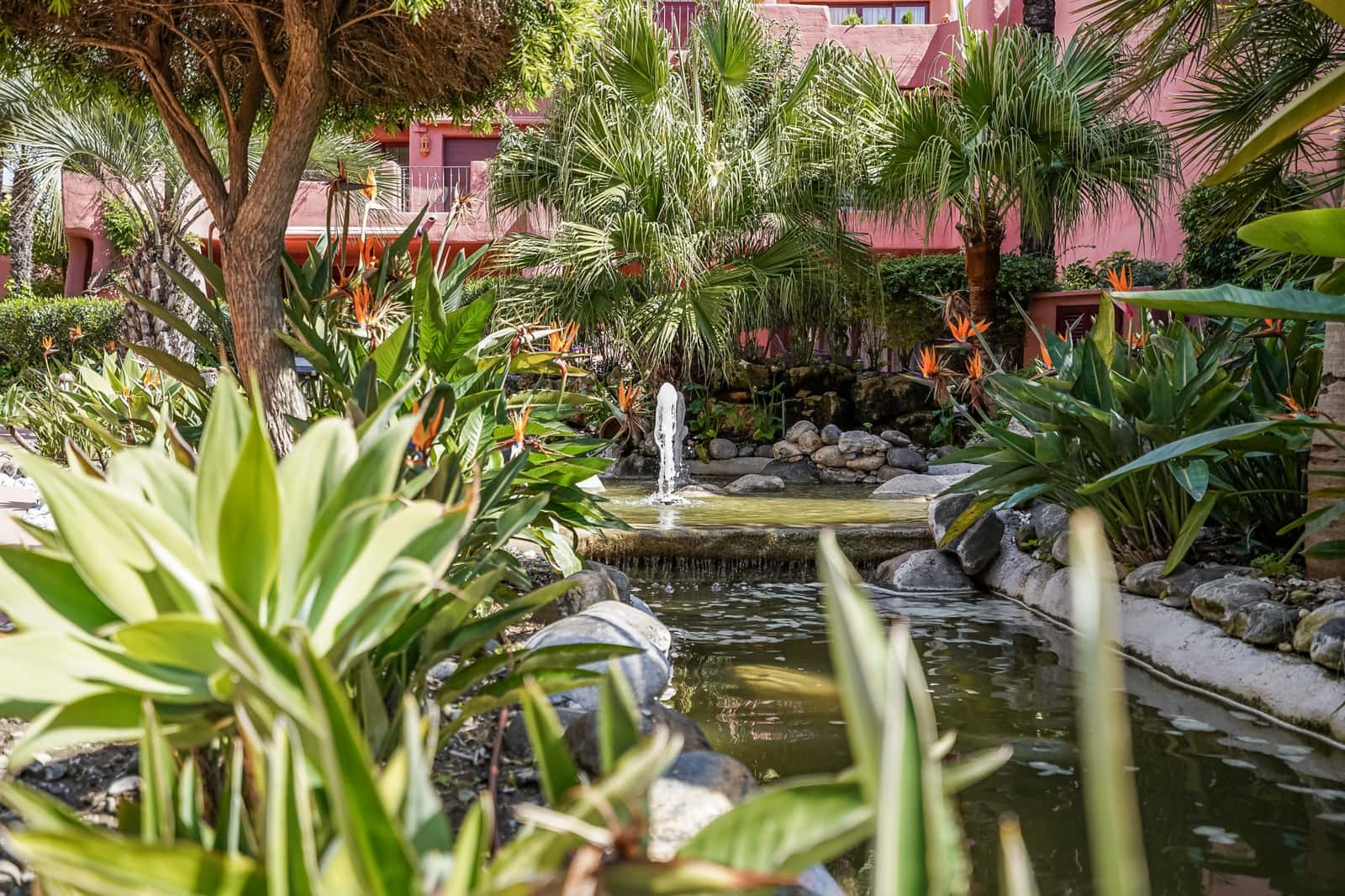 3 soverom Penthouse til salgs i Estepona med svømmebasseng garasje - € 1 499 999 (Ref: 9842721)